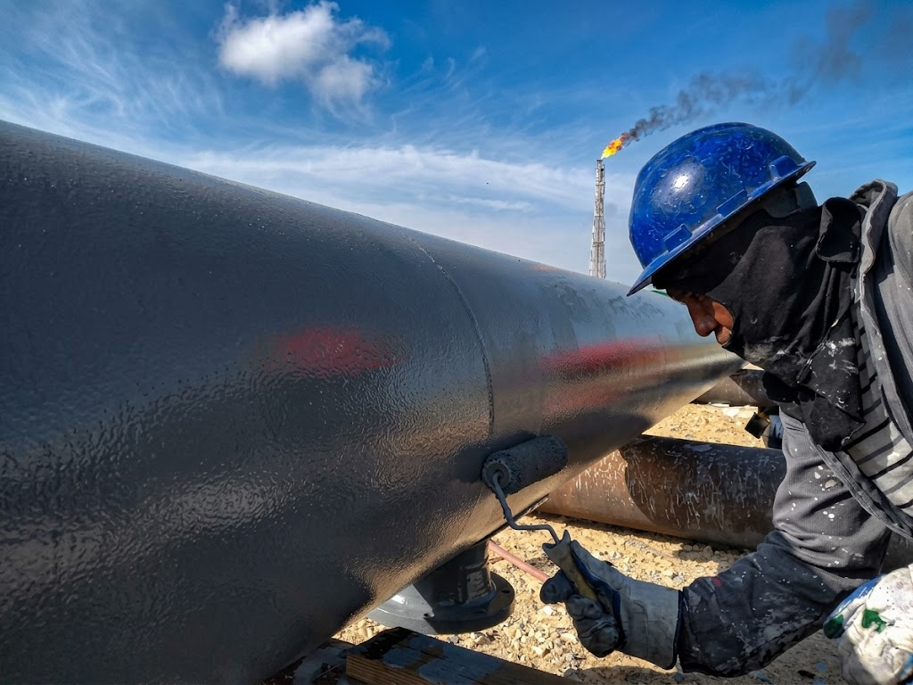 Aplicación de pintura anticorrosiva y revestimiento epóxico en superficies e infraestructura industrial